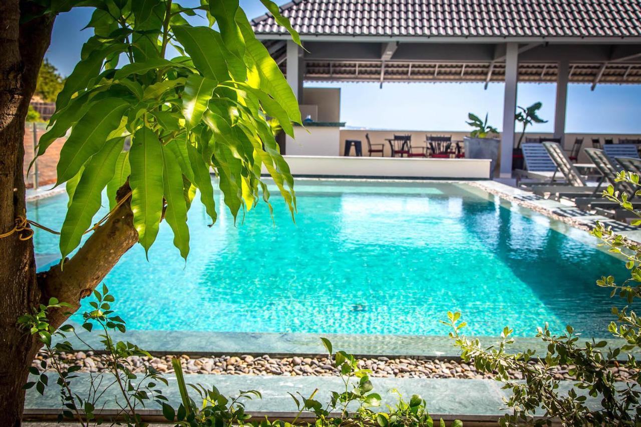 Mui Ne Hills Villa Hotel Buitenkant foto